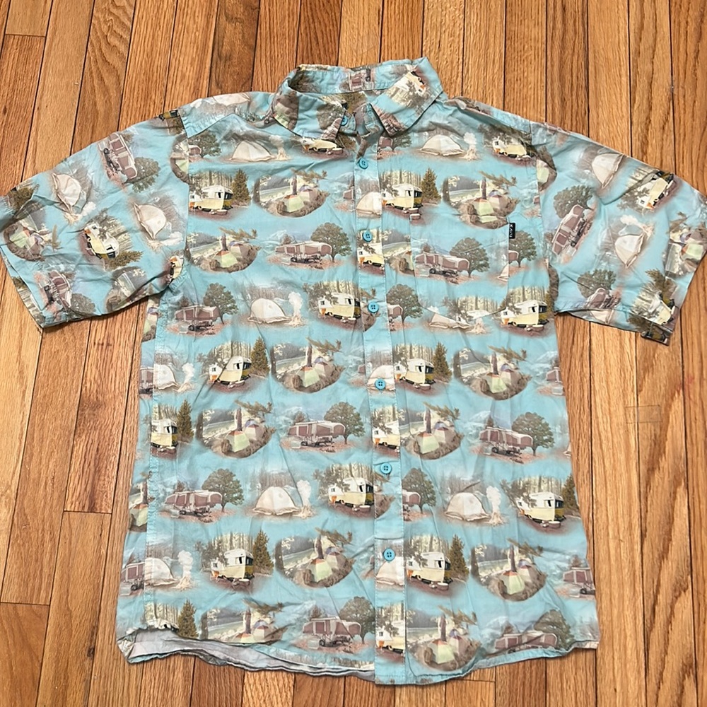 Men's small, Hawaiian button-down, trailer/camper van design